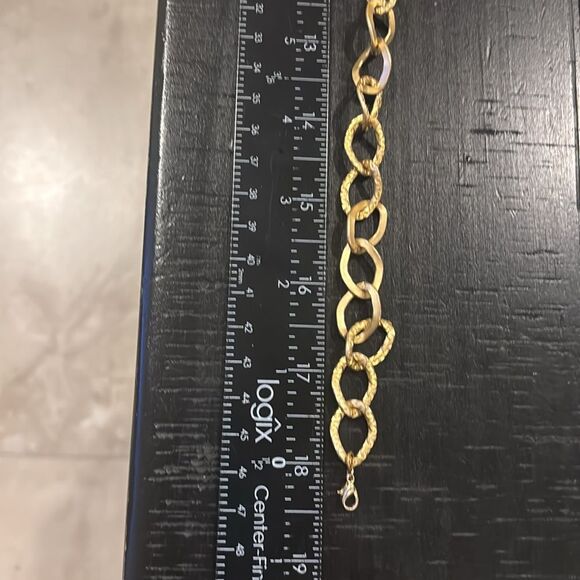 Classy Gold Tone Pattern Chain Pink Faceted Stone Necklace - Picture 8 of 8